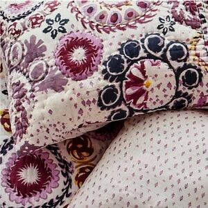 NWT Anthropologie Jody Sham Set of 2 Standard Z360